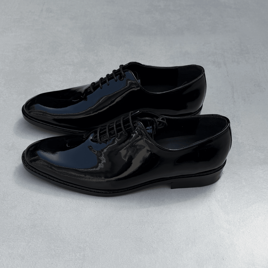 Zapato Wholecut Charol Negro - VANZETTI